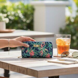 Lilly Pulitzer Blue Floral Wallet With Gold Logo Zipper Closure & Card Slots Pho